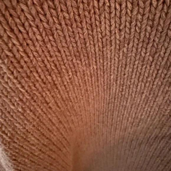 Gap Women's Oversized Brown Sweater - Picture 2 of 2